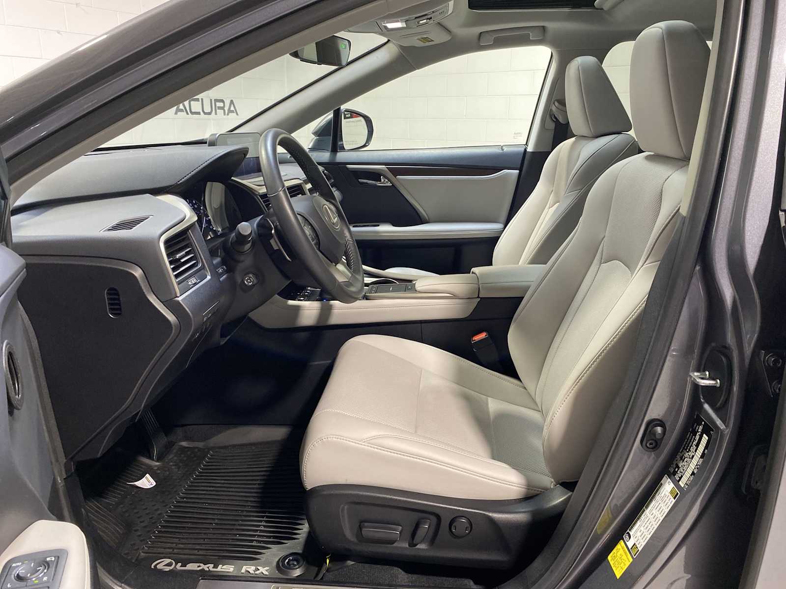 2022 Lexus RX  2