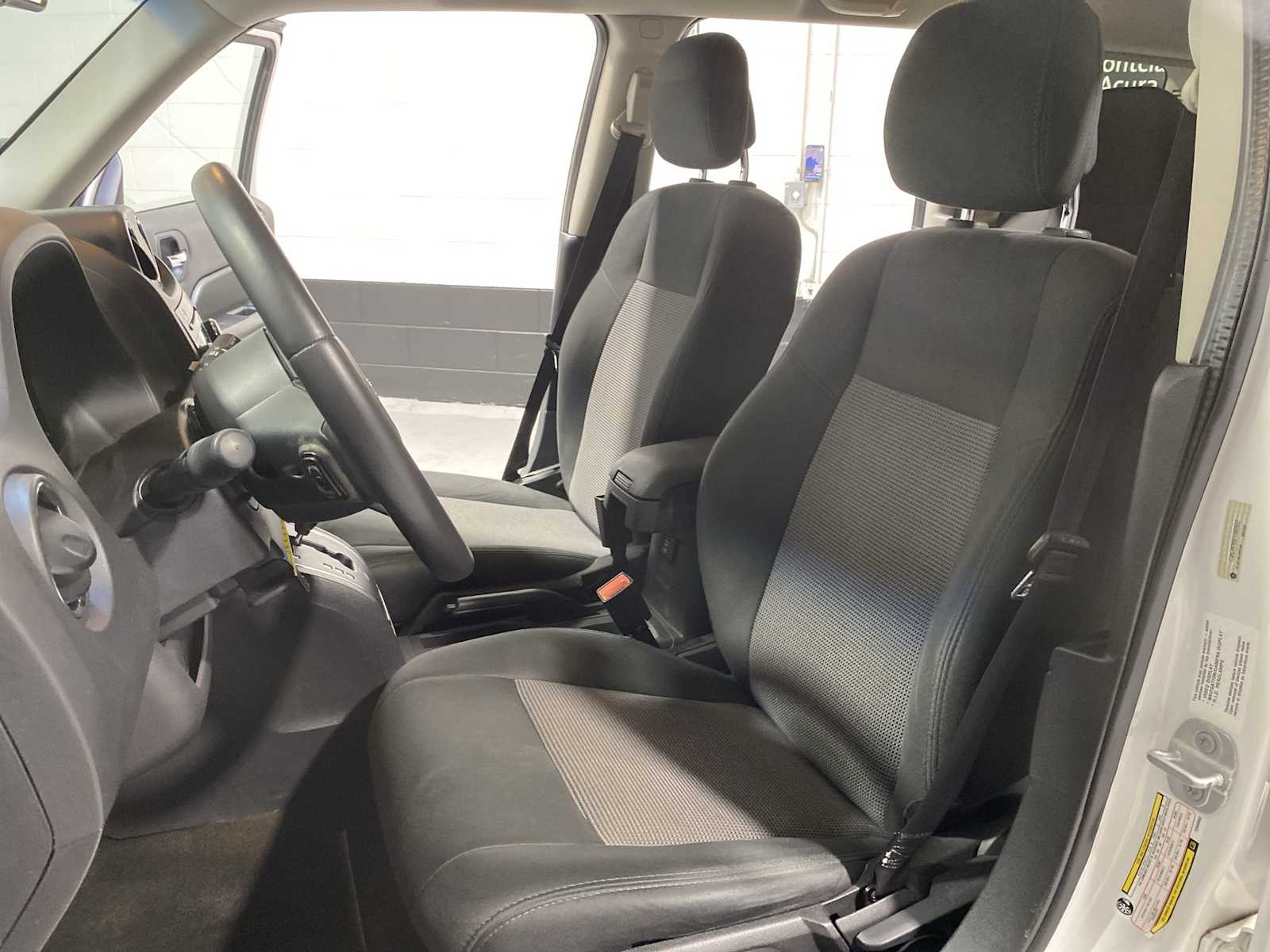 Thumbnail: 2014 Jeep Patriot - 11