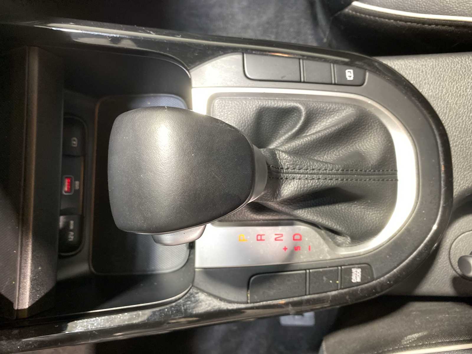 Thumbnail: 2023 Kia Forte - 17