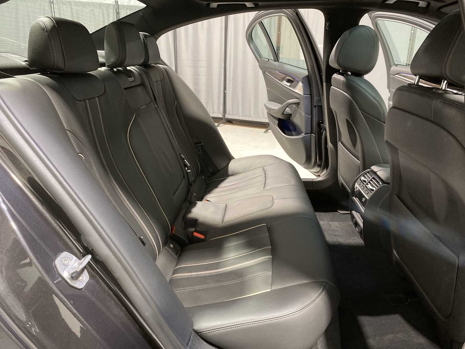 Thumbnail: 2019 BMW 5 Series - 13