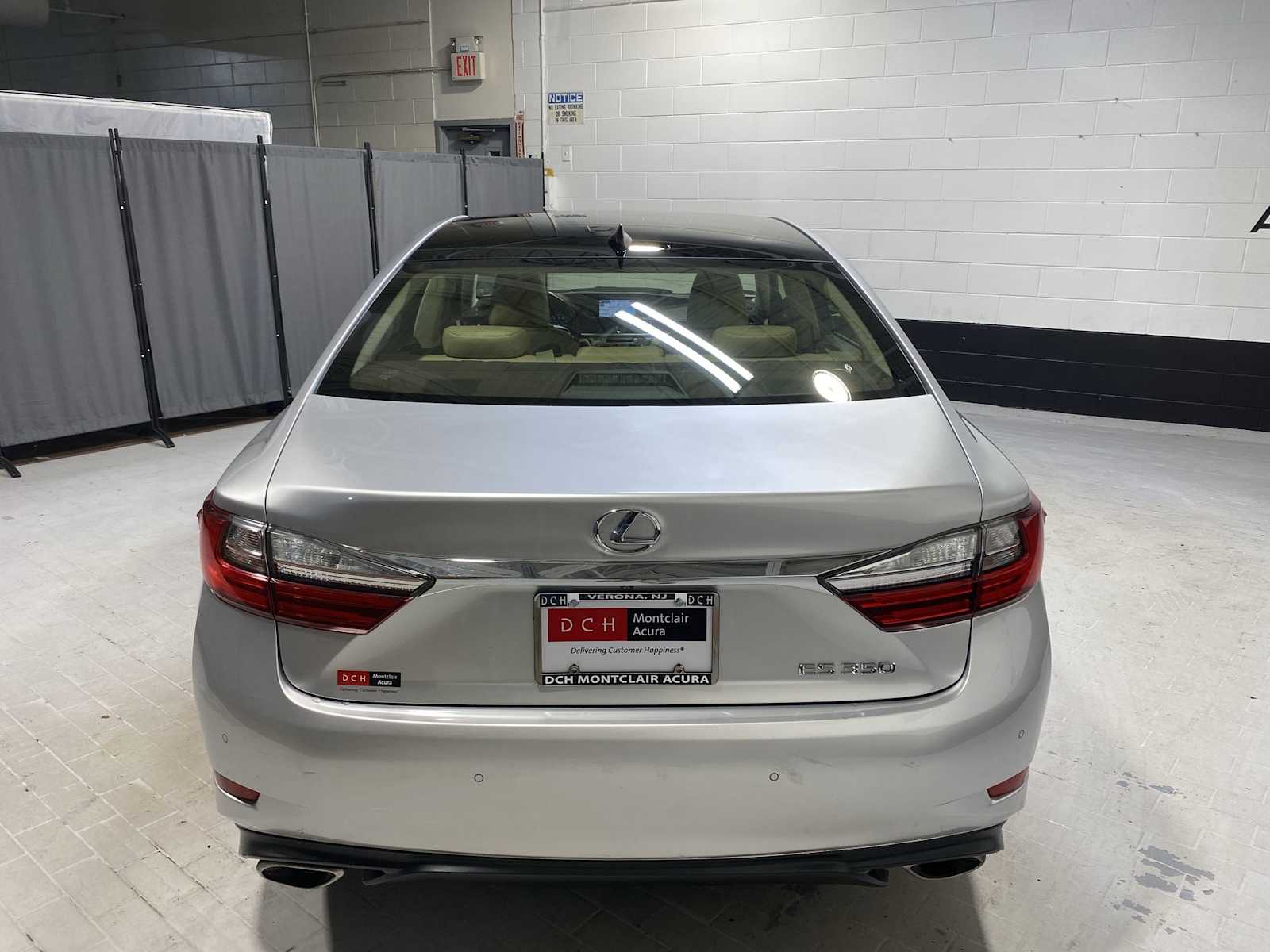Thumbnail: 2016 Lexus ES - 5