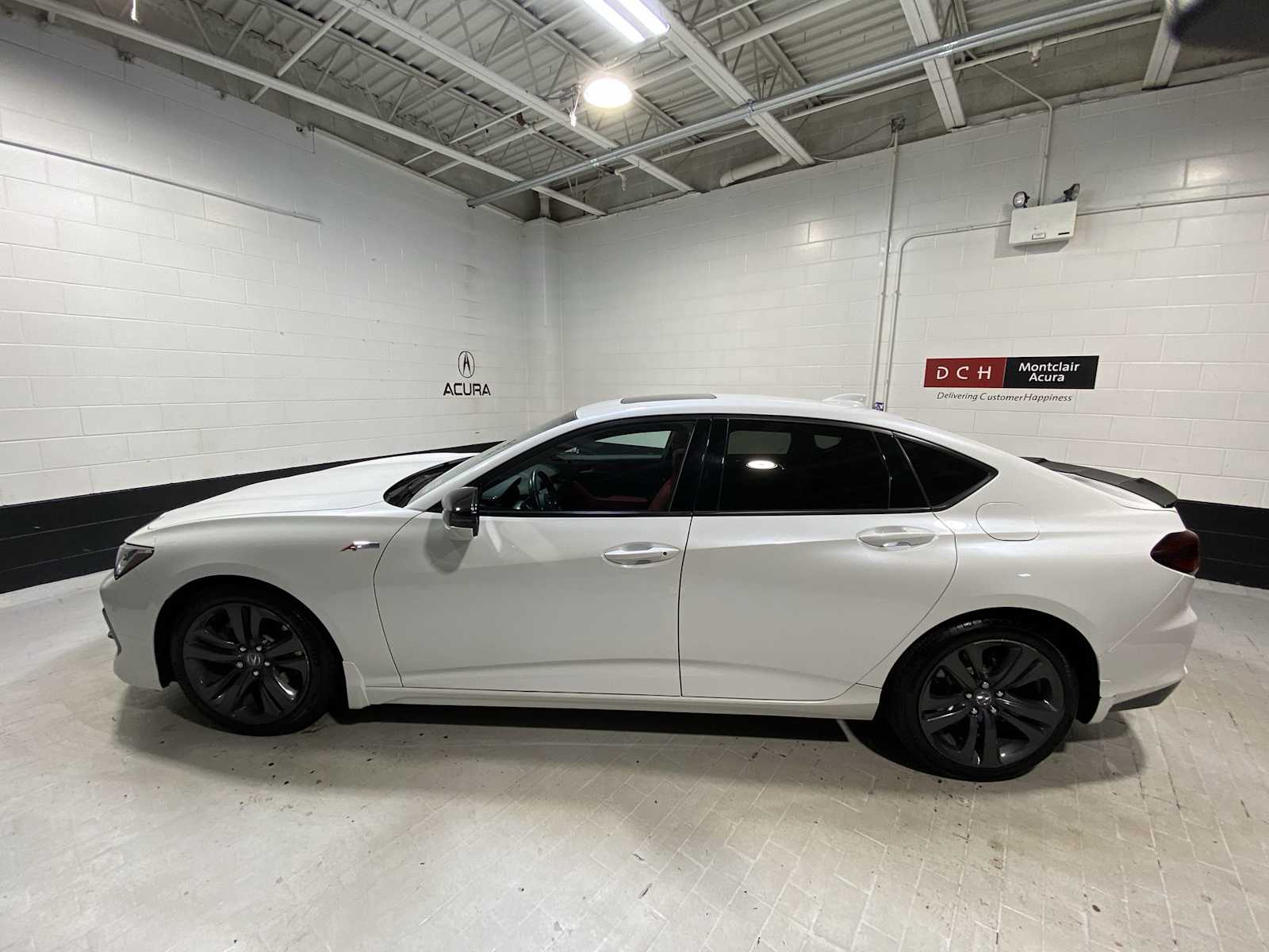 Thumbnail: 2023 Acura TLX - 3