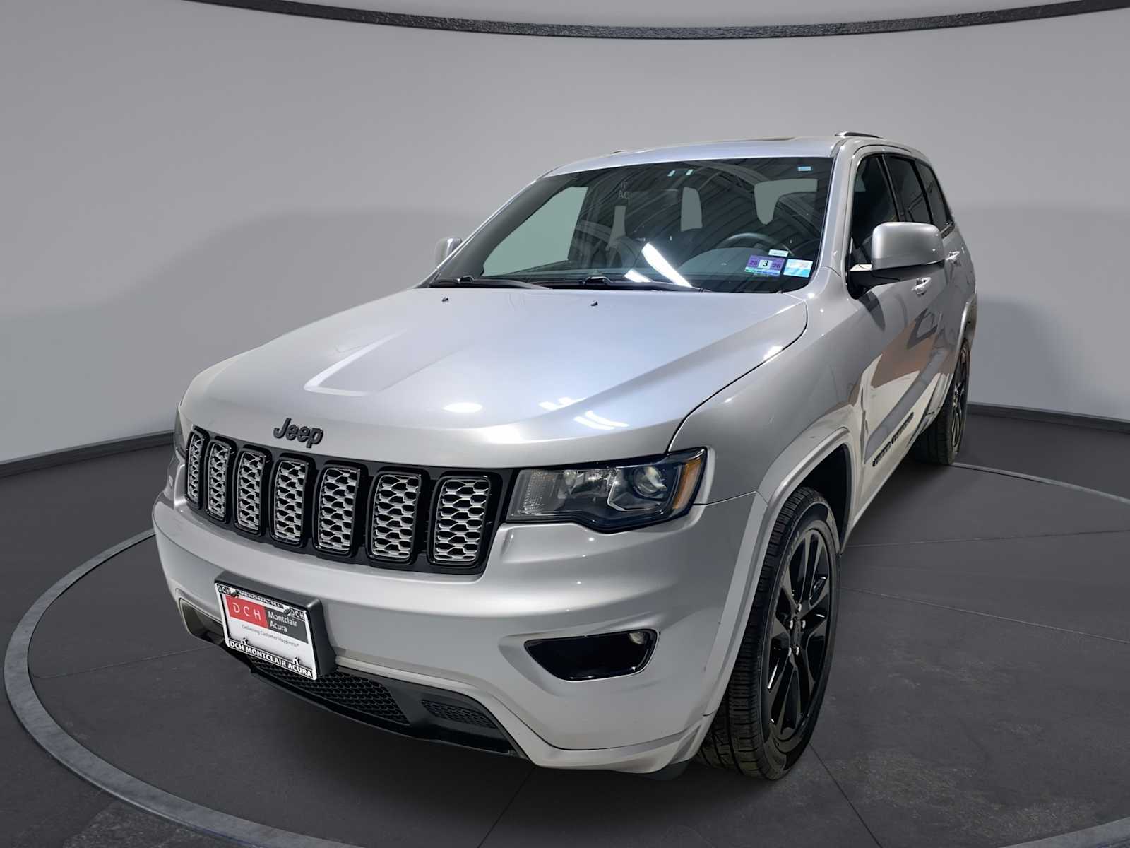 Thumbnail: 2019 Jeep Grand Cherokee - 1