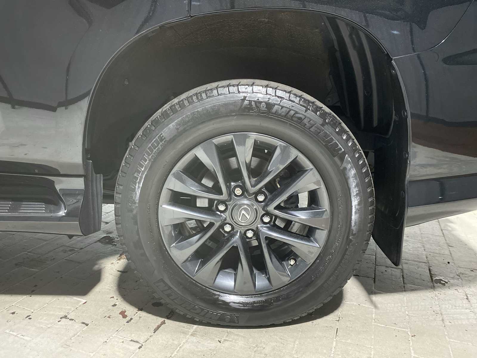 Thumbnail: 2023 Lexus GX - 8