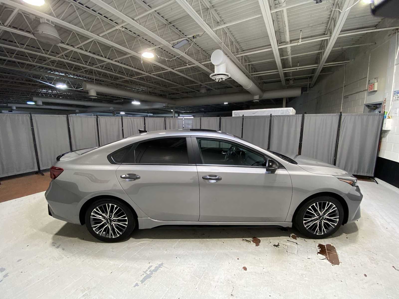 Thumbnail: 2023 Kia Forte - 27