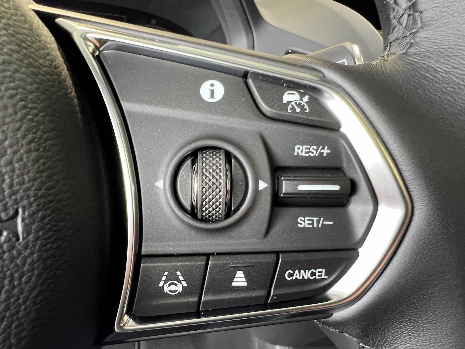 Thumbnail: 2026 Acura RDX - 17