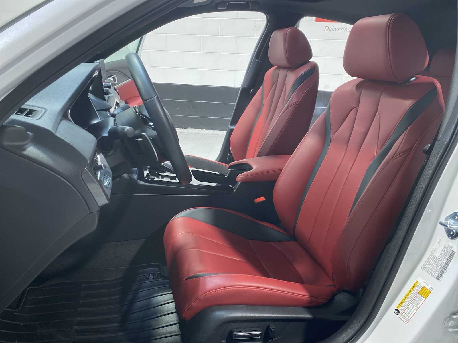 Thumbnail: 2025 Acura Integra - 11