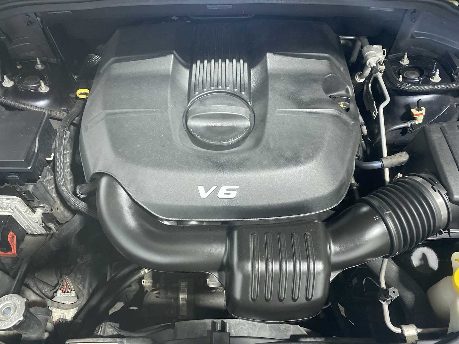 Thumbnail: 2014 Jeep Grand Cherokee - 9