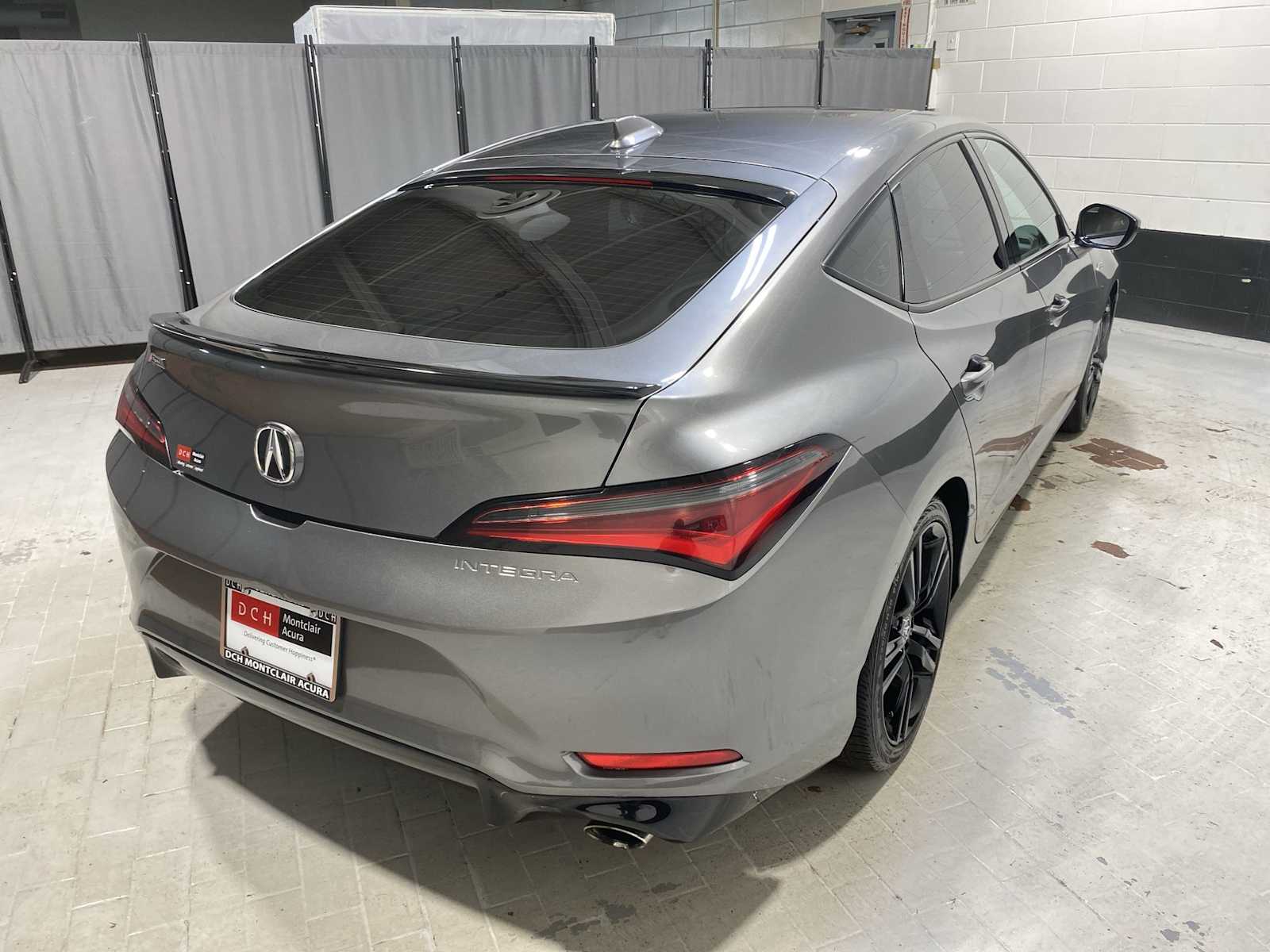 Thumbnail: 2023 Acura Integra - 25