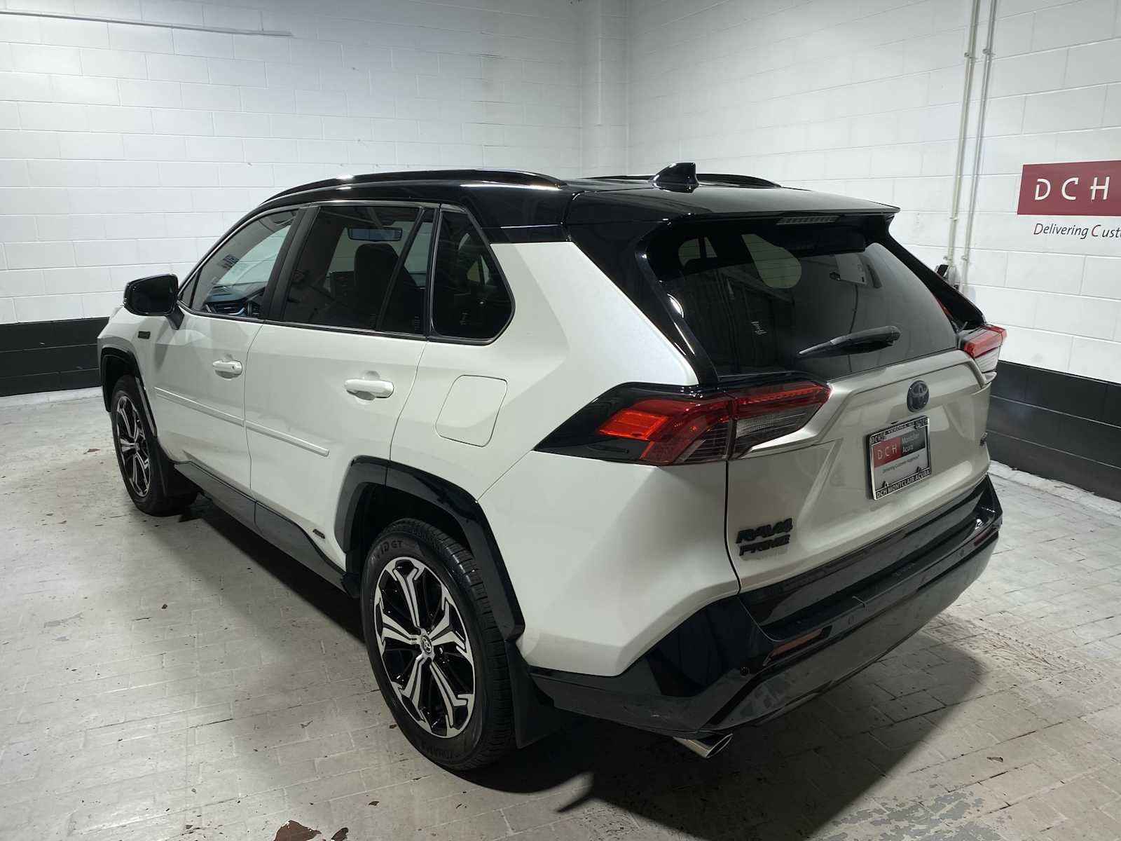 Thumbnail: 2022 Toyota RAV4 - 4