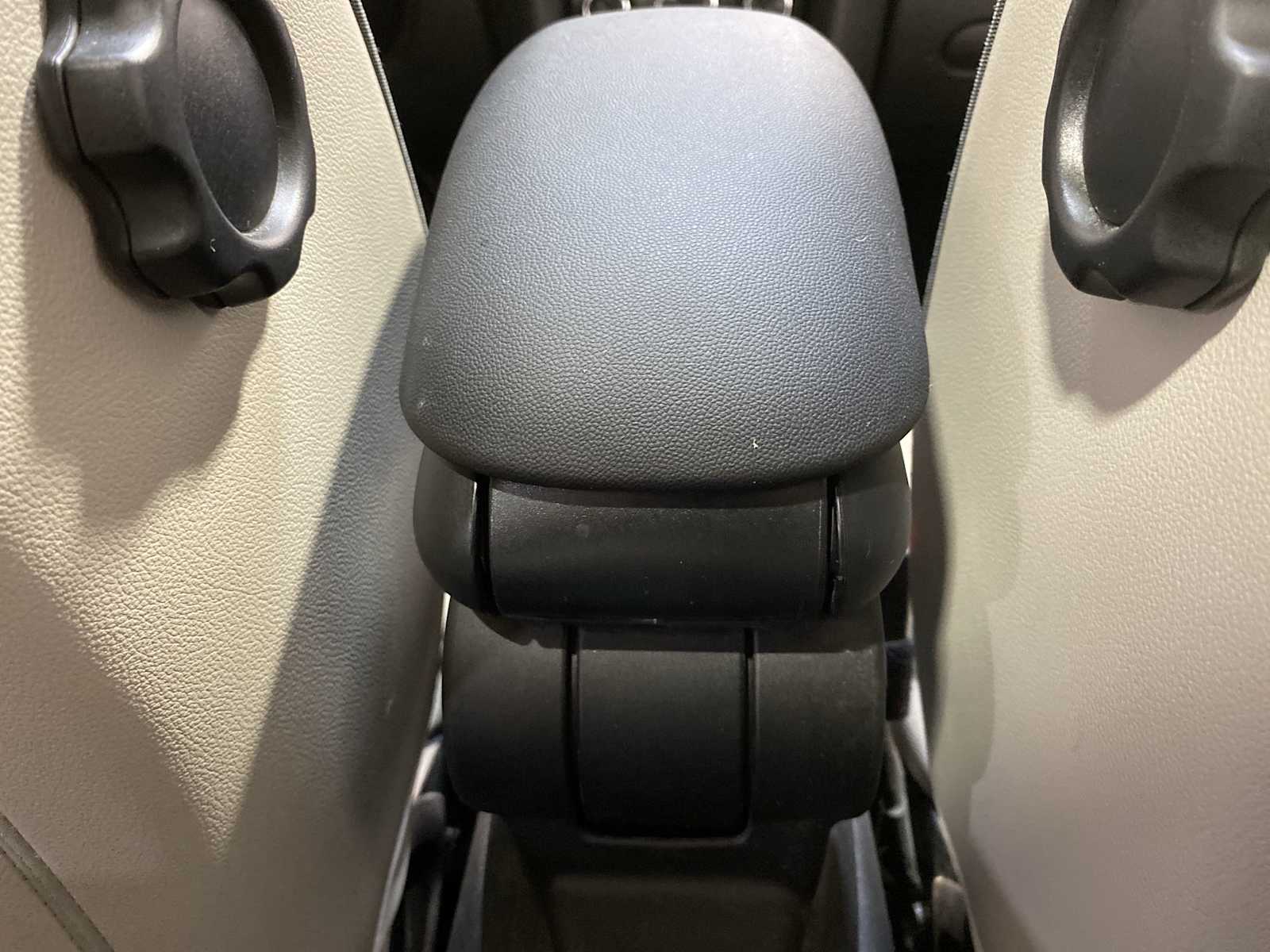 Thumbnail: 2019 MINI Cooper Hardtop - 25