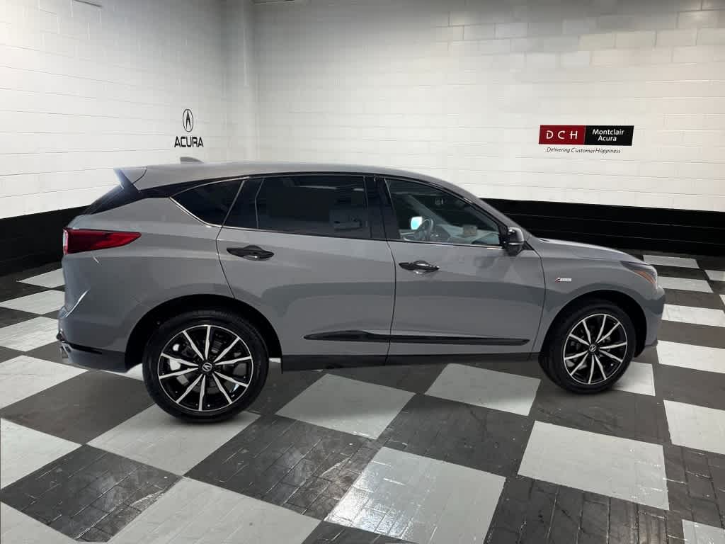 Thumbnail: 2025 Acura RDX - 6