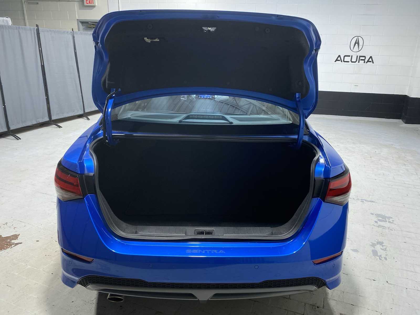 Thumbnail: 2023 Nissan Sentra - 19