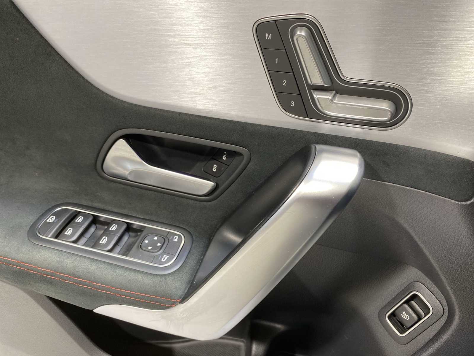 Thumbnail: 2021 Mercedes-Benz CLA - 23