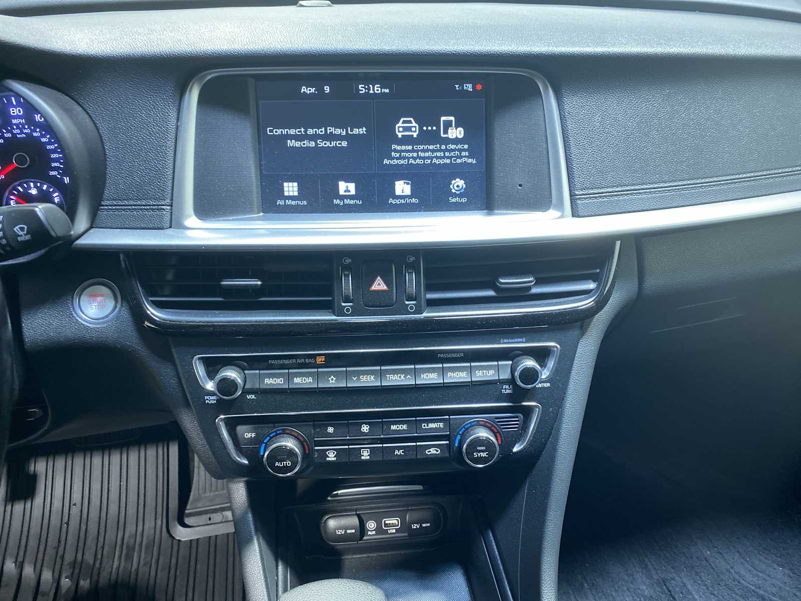 Thumbnail: 2019 Kia Optima - 16