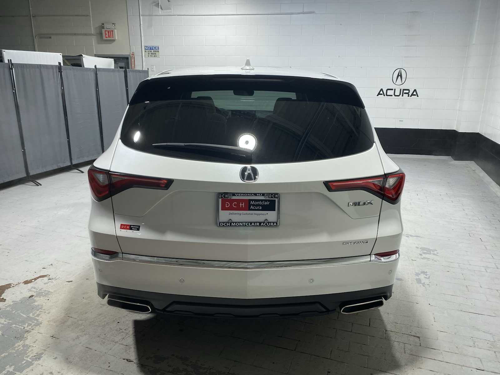 Thumbnail: 2023 Acura MDX - 5