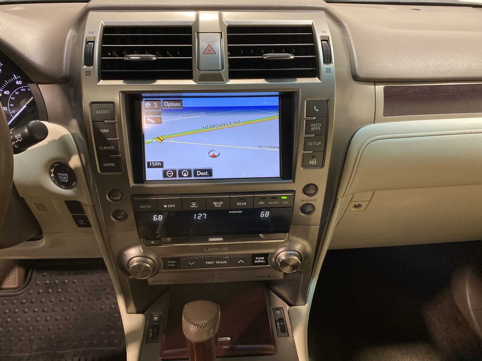 Thumbnail: 2015 Lexus GX - 16