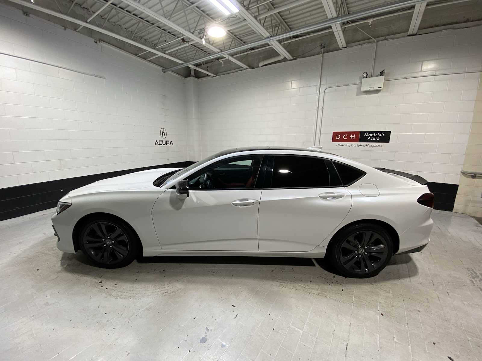 Thumbnail: 2022 Acura TLX - 3