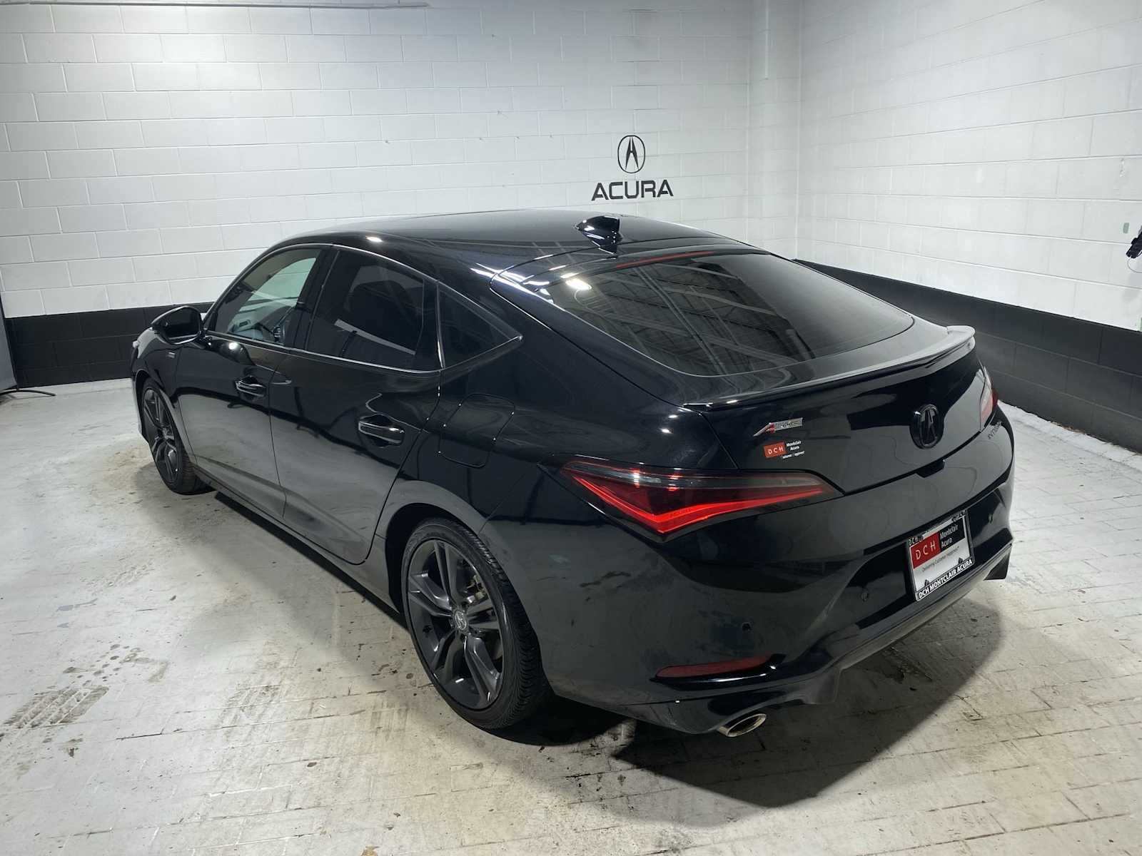 Thumbnail: 2023 Acura Integra - 4