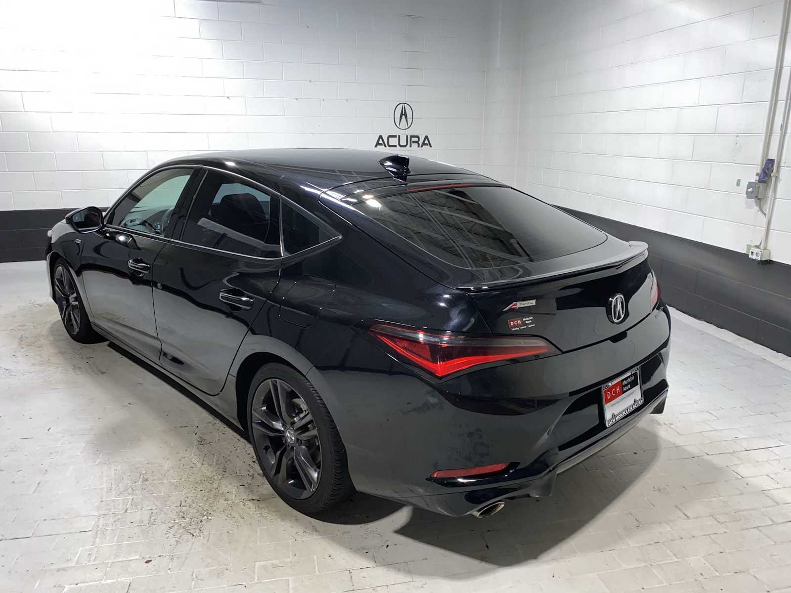 Thumbnail: 2023 Acura Integra - 4