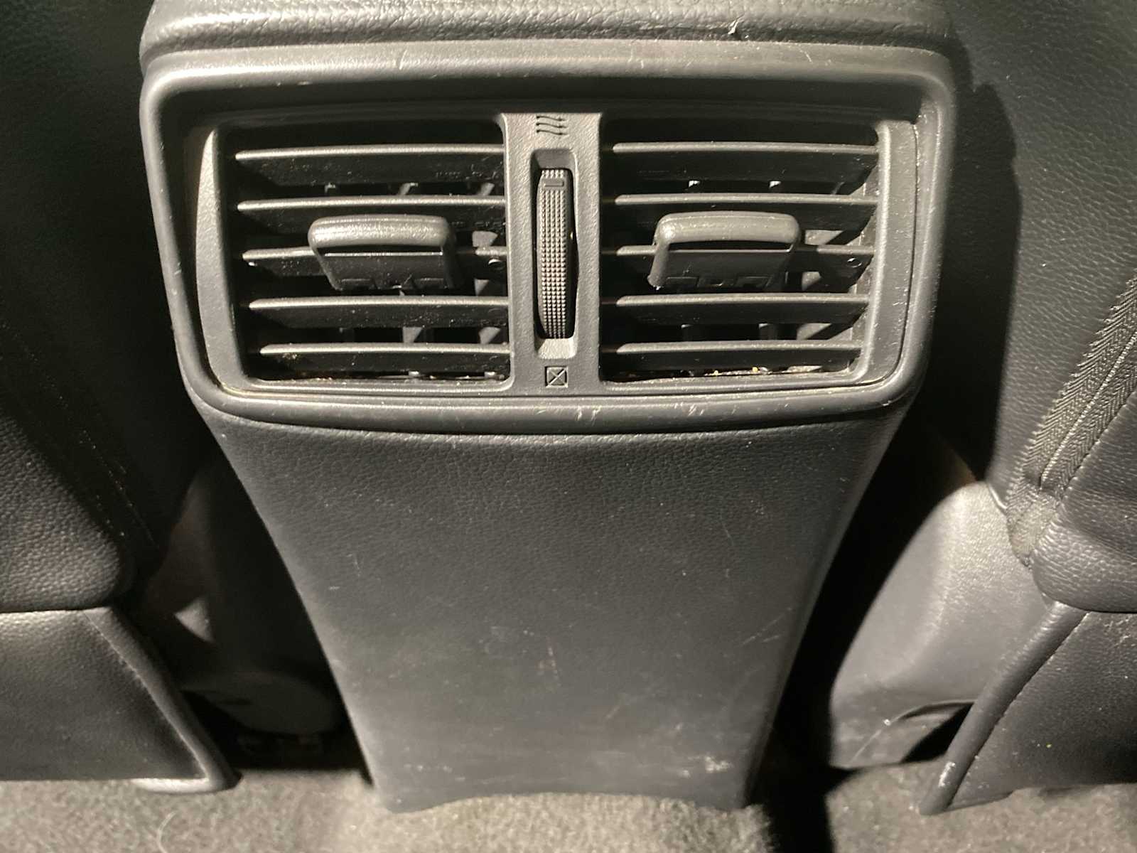 Thumbnail: 2019 Nissan Rogue - 25