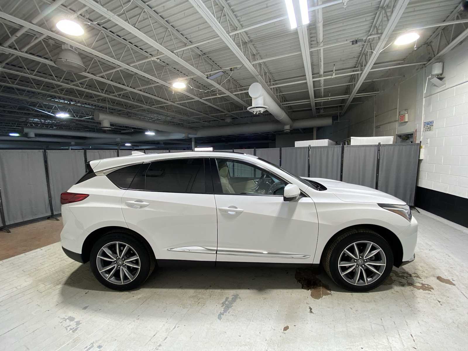 Thumbnail: 2024 Acura RDX - 27