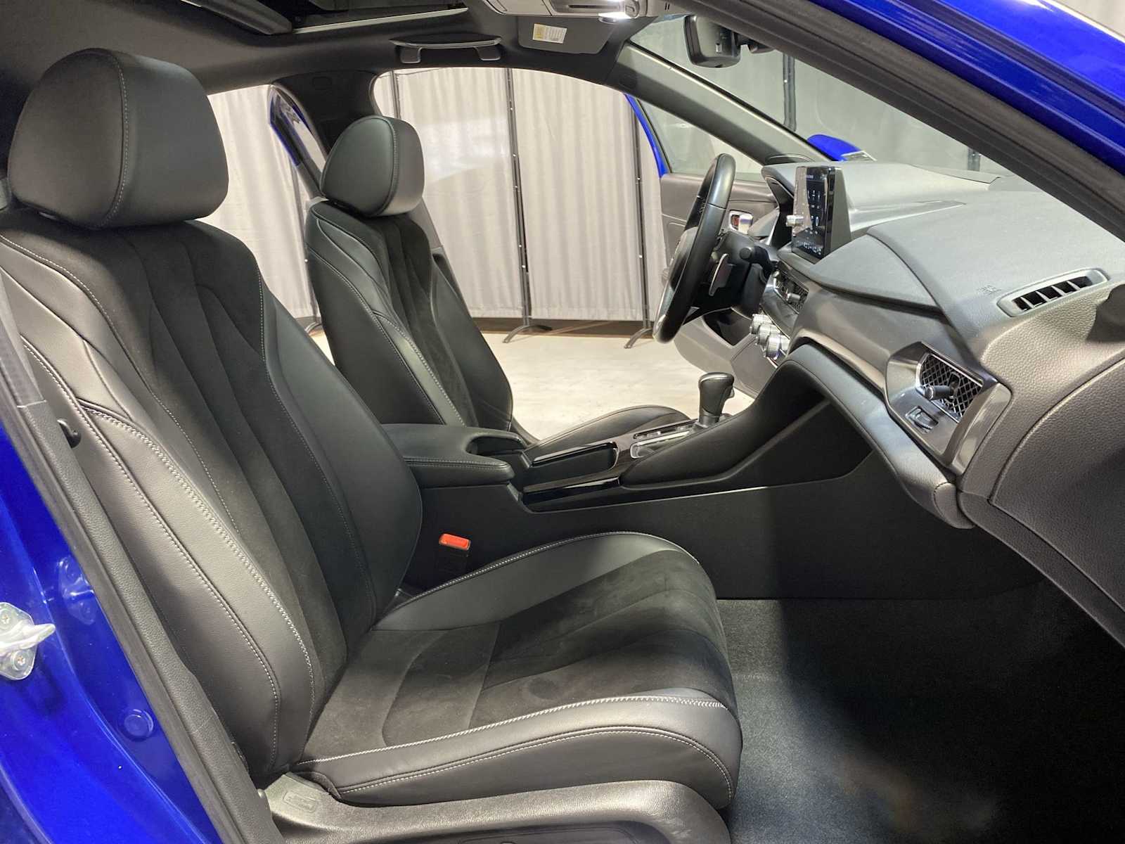 Thumbnail: 2023 Acura Integra - 14