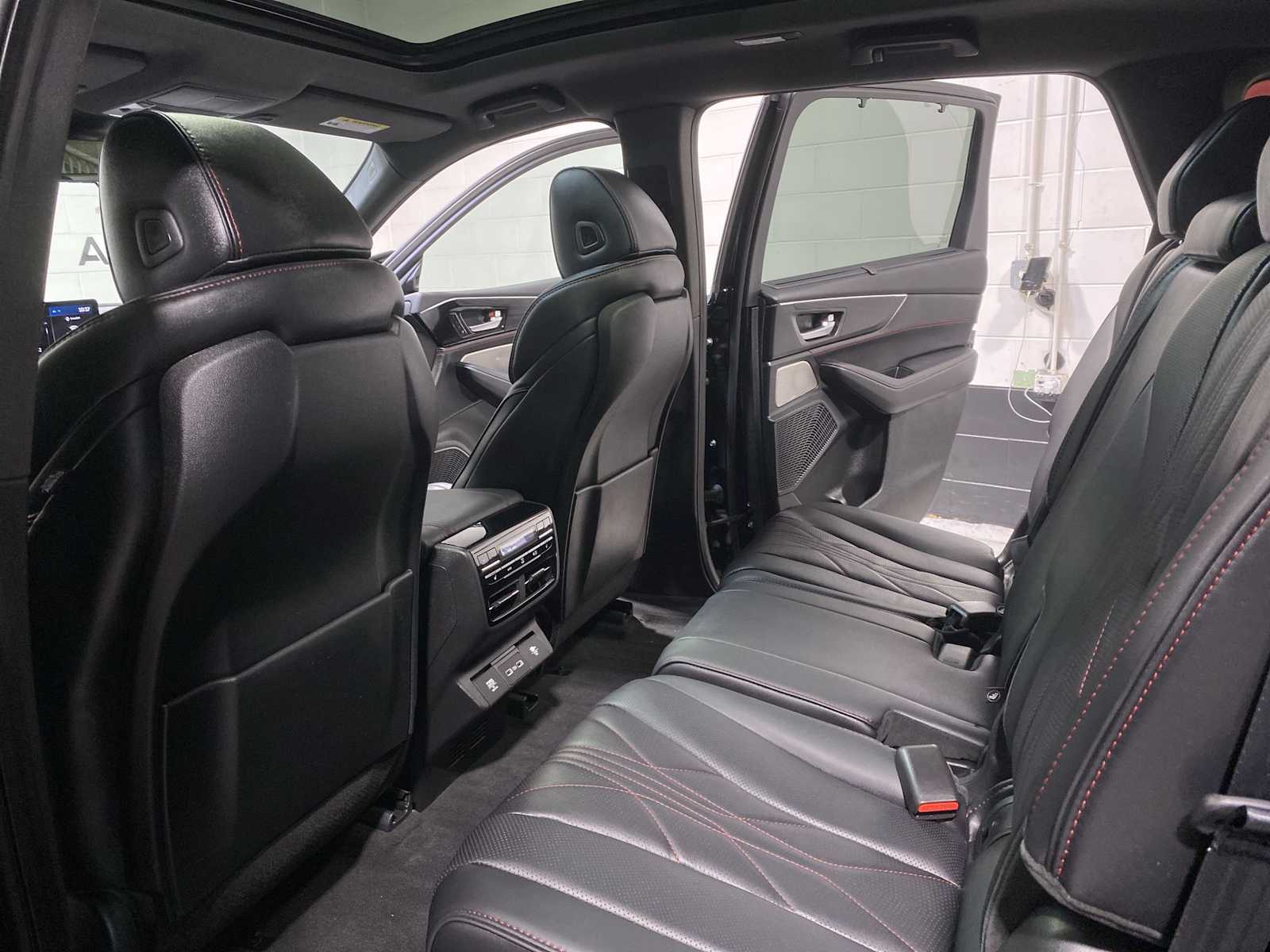 Thumbnail: 2024 Acura MDX - 12