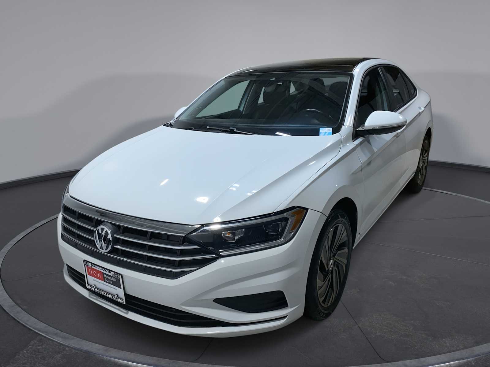Thumbnail: 2019 Volkswagen Jetta - 1