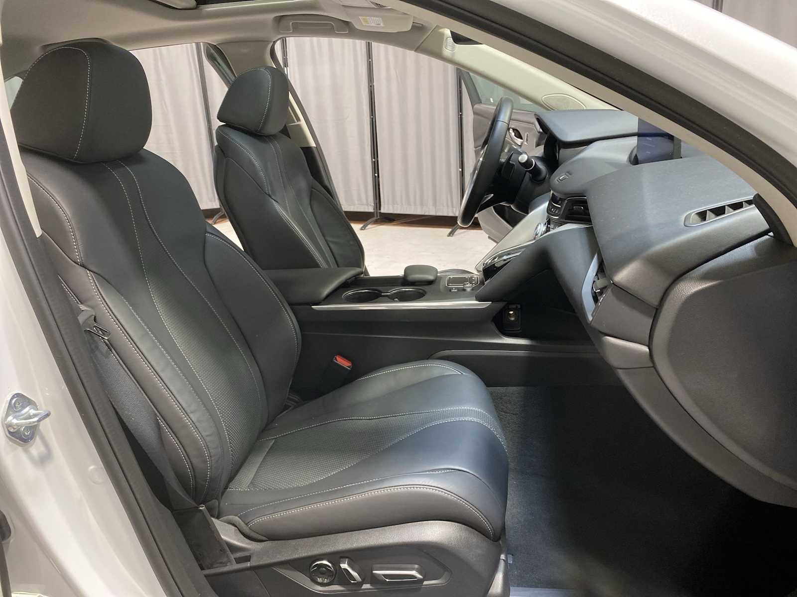 Thumbnail: 2022 Acura TLX - 14