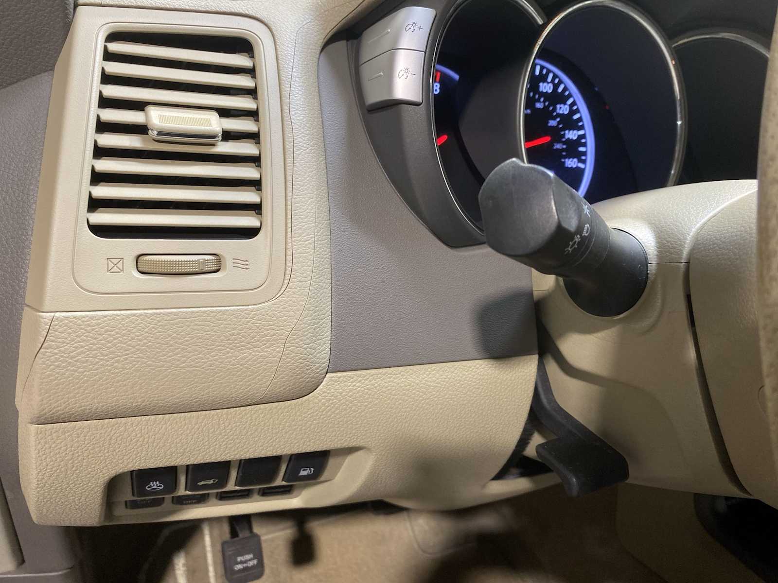 Thumbnail: 2011 Nissan Murano - 23