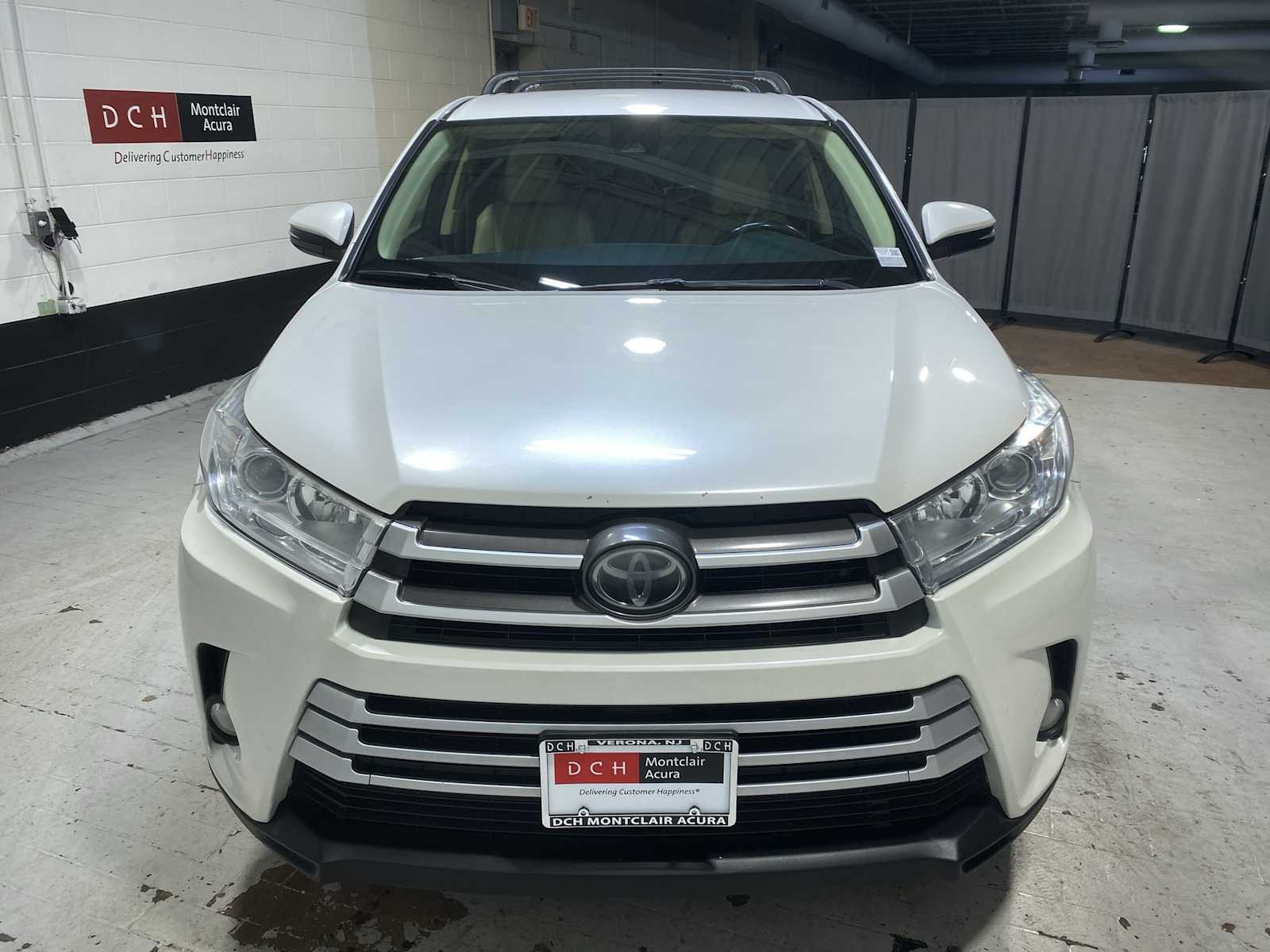 Thumbnail: 2019 Toyota Highlander - 6