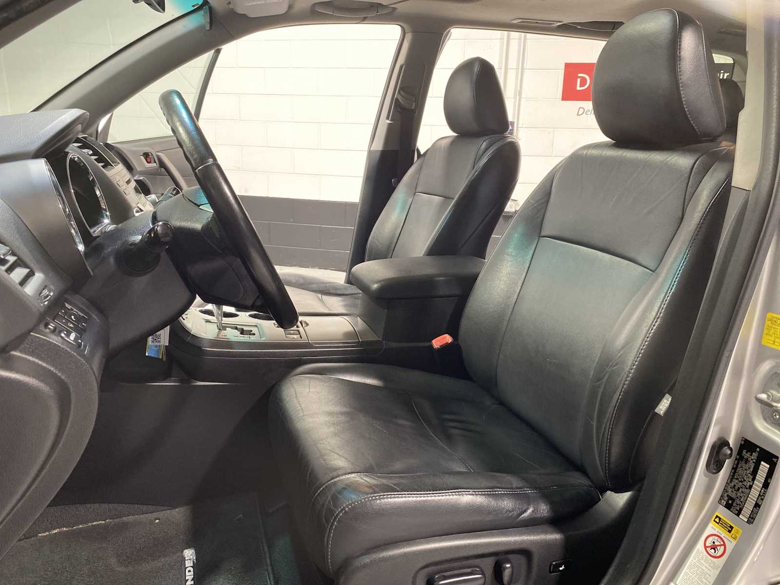Thumbnail: 2010 Toyota Highlander - 11