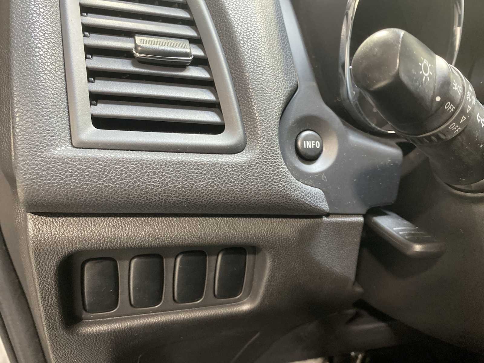 Thumbnail: 2019 Mitsubishi Outlander Sport - 24