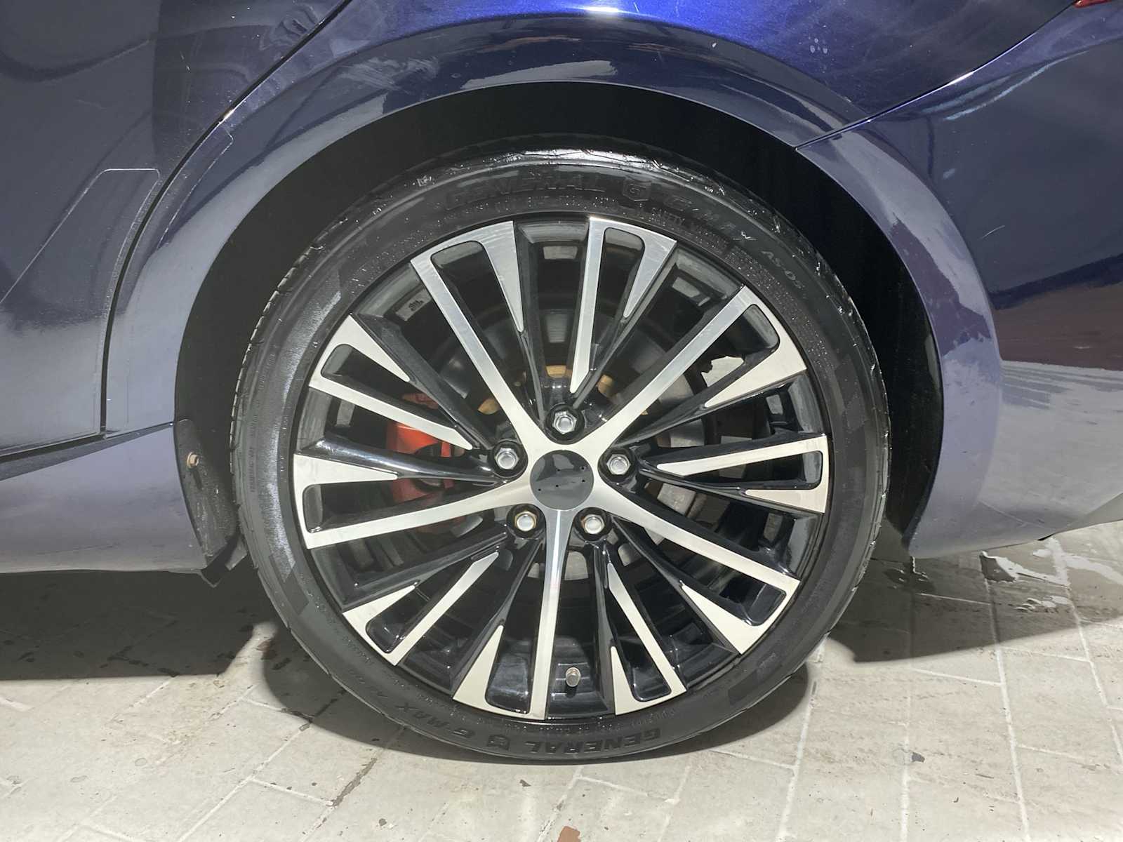 Thumbnail: 2017 Lexus IS - 8