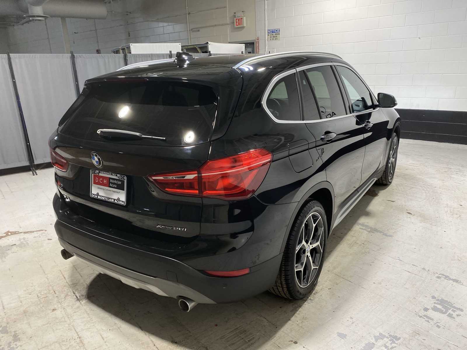 Thumbnail: 2018 BMW X1 - 26