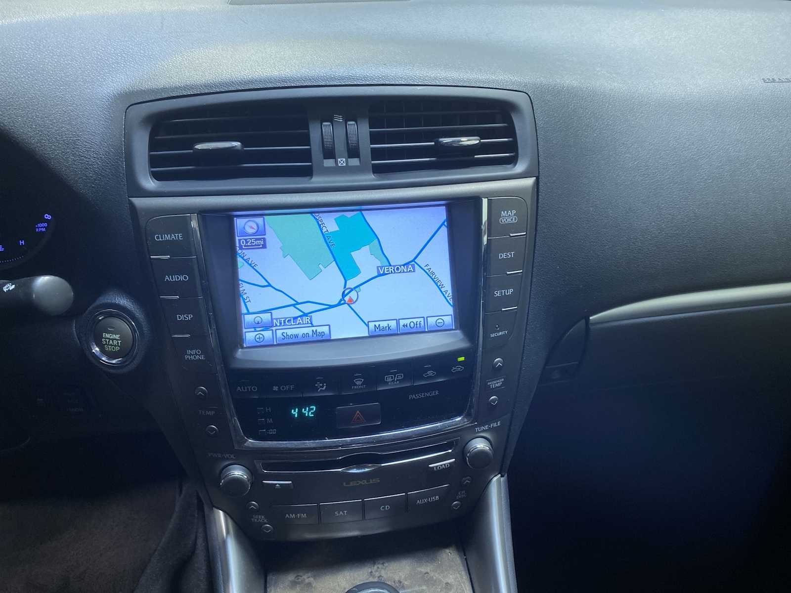 Thumbnail: 2011 Lexus IS - 16