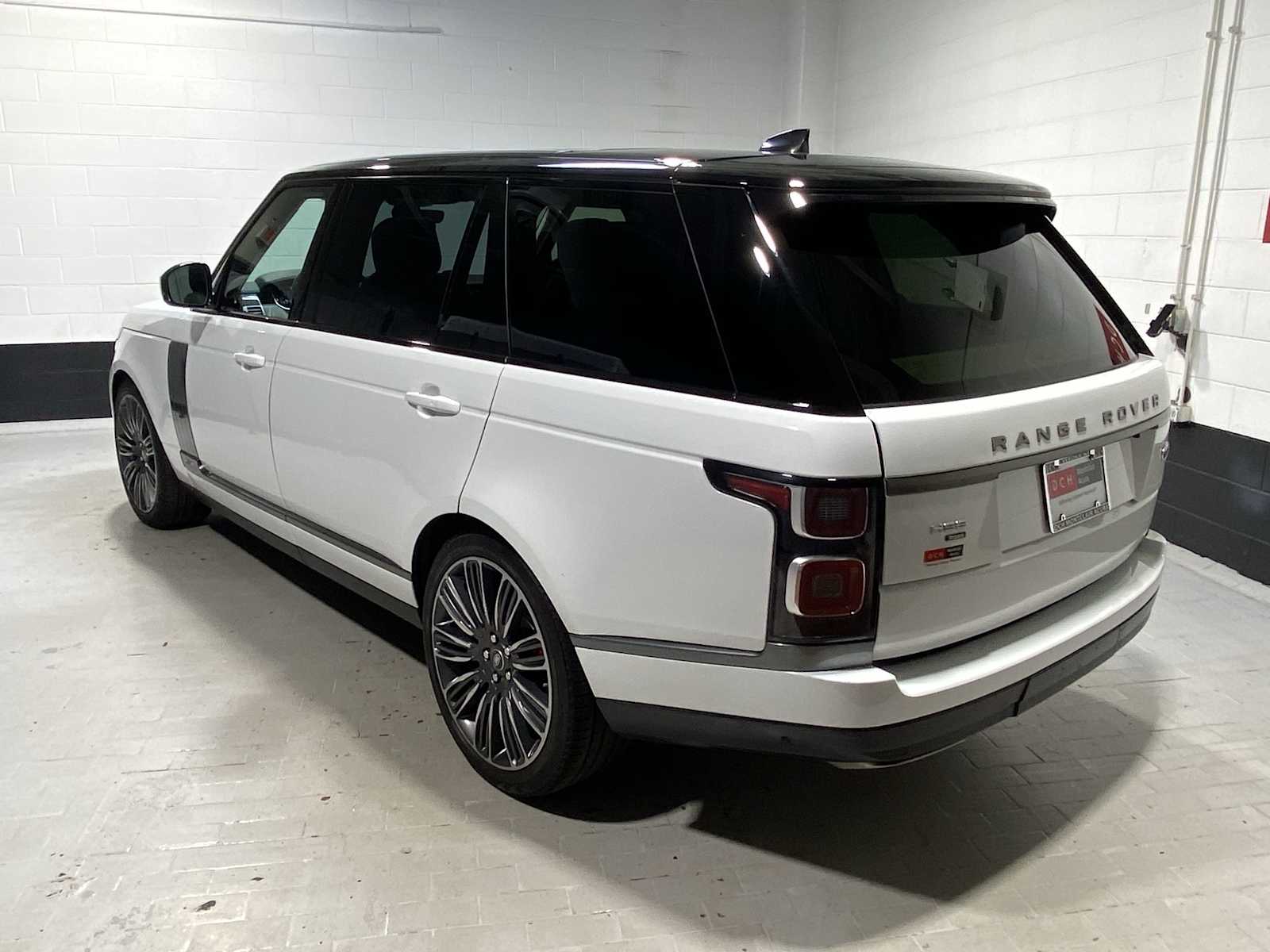 Thumbnail: 2020 Land Rover Range Rover - 3
