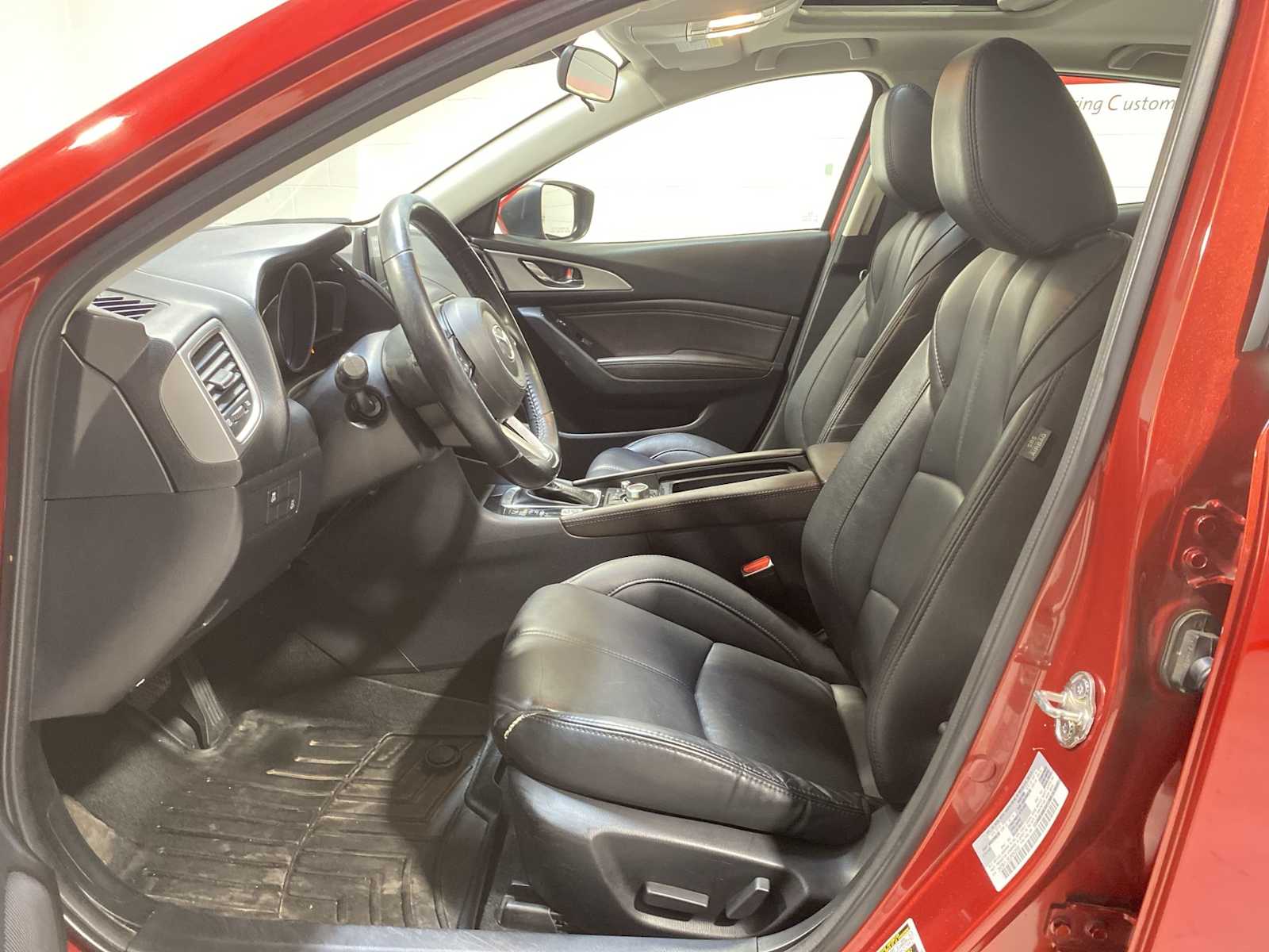 Thumbnail: 2018 Mazda Mazda3 - 2