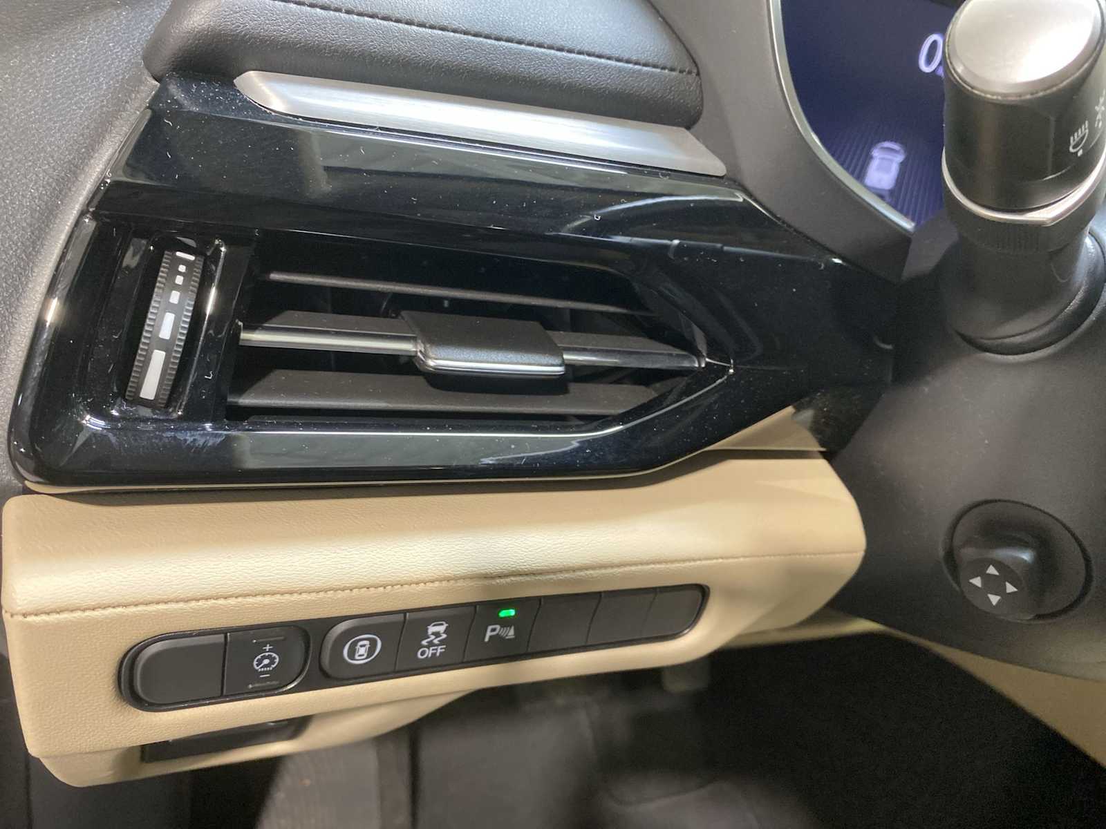 Thumbnail: 2023 Acura MDX - 24