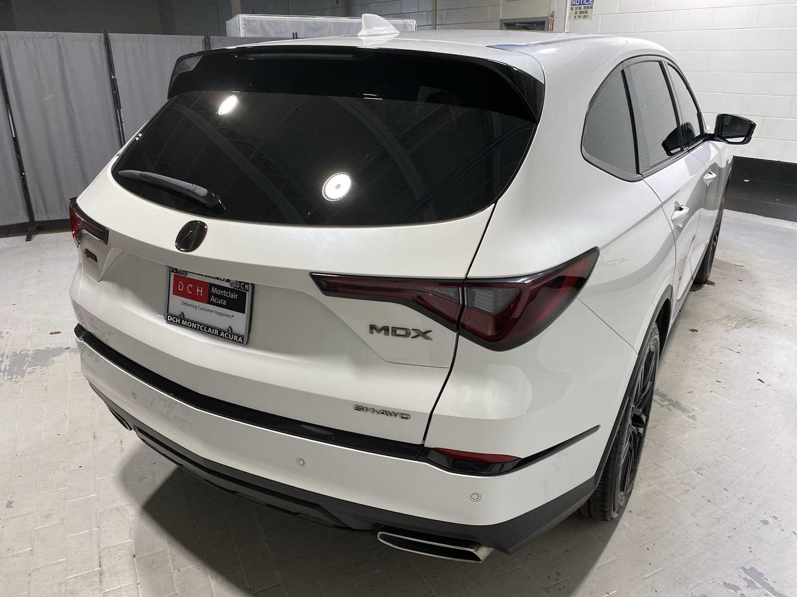 Thumbnail: 2022 Acura MDX - 26