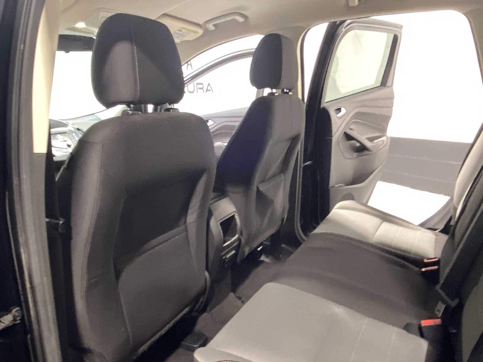 Thumbnail: 2016 Ford Escape - 12
