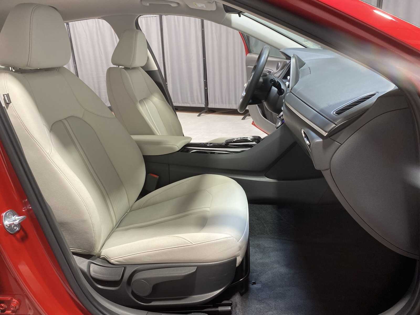 Thumbnail: 2022 Hyundai Sonata - 14