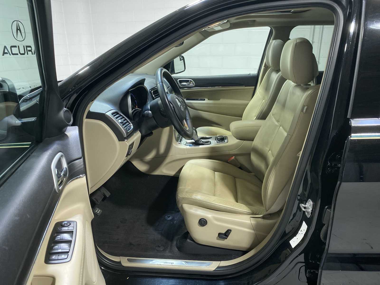 Thumbnail: 2019 Jeep Grand Cherokee - 2