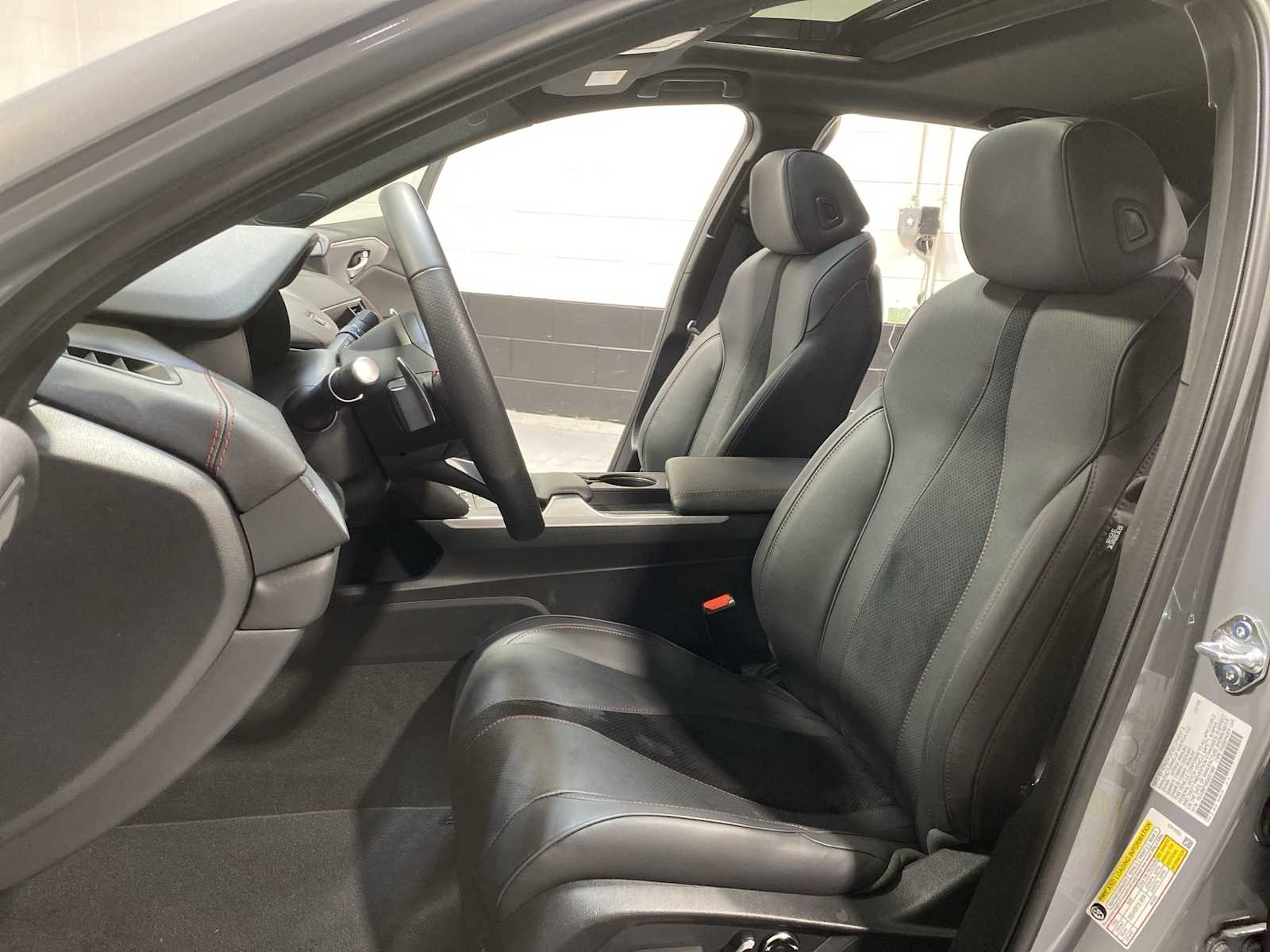 Thumbnail: 2025 Acura TLX - 11