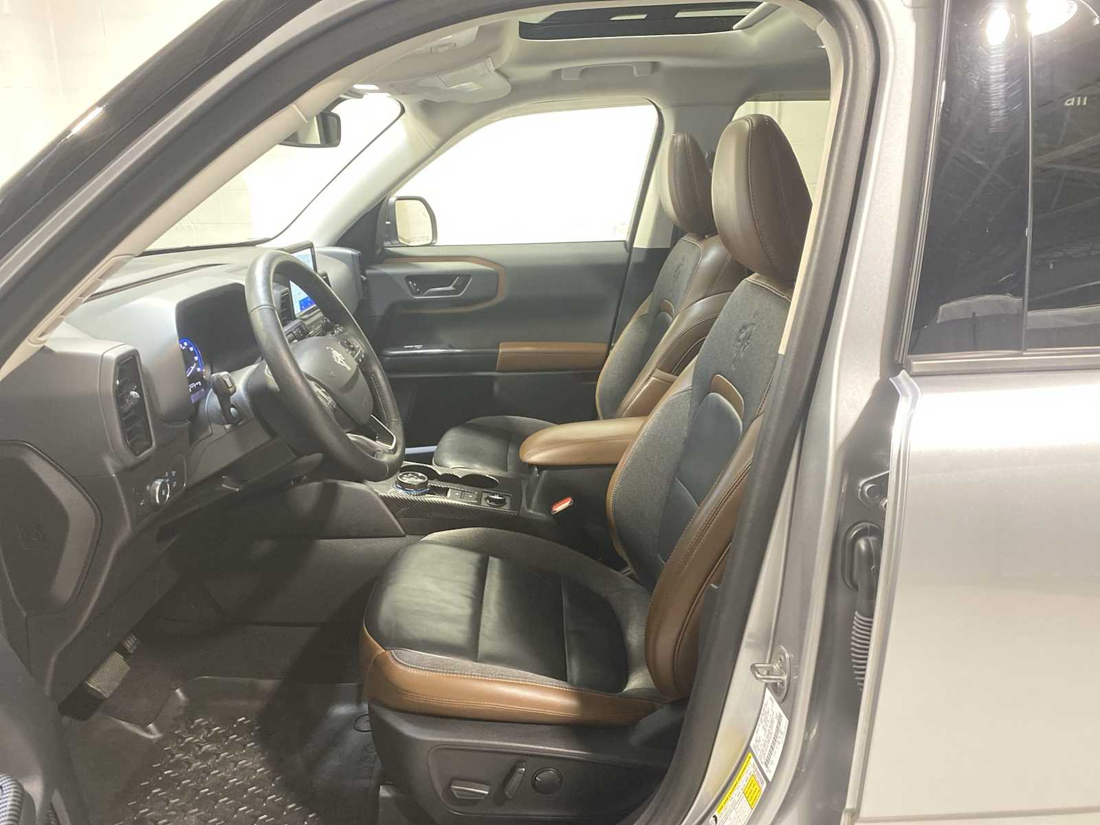 Thumbnail: 2022 Ford Bronco Sport - 2