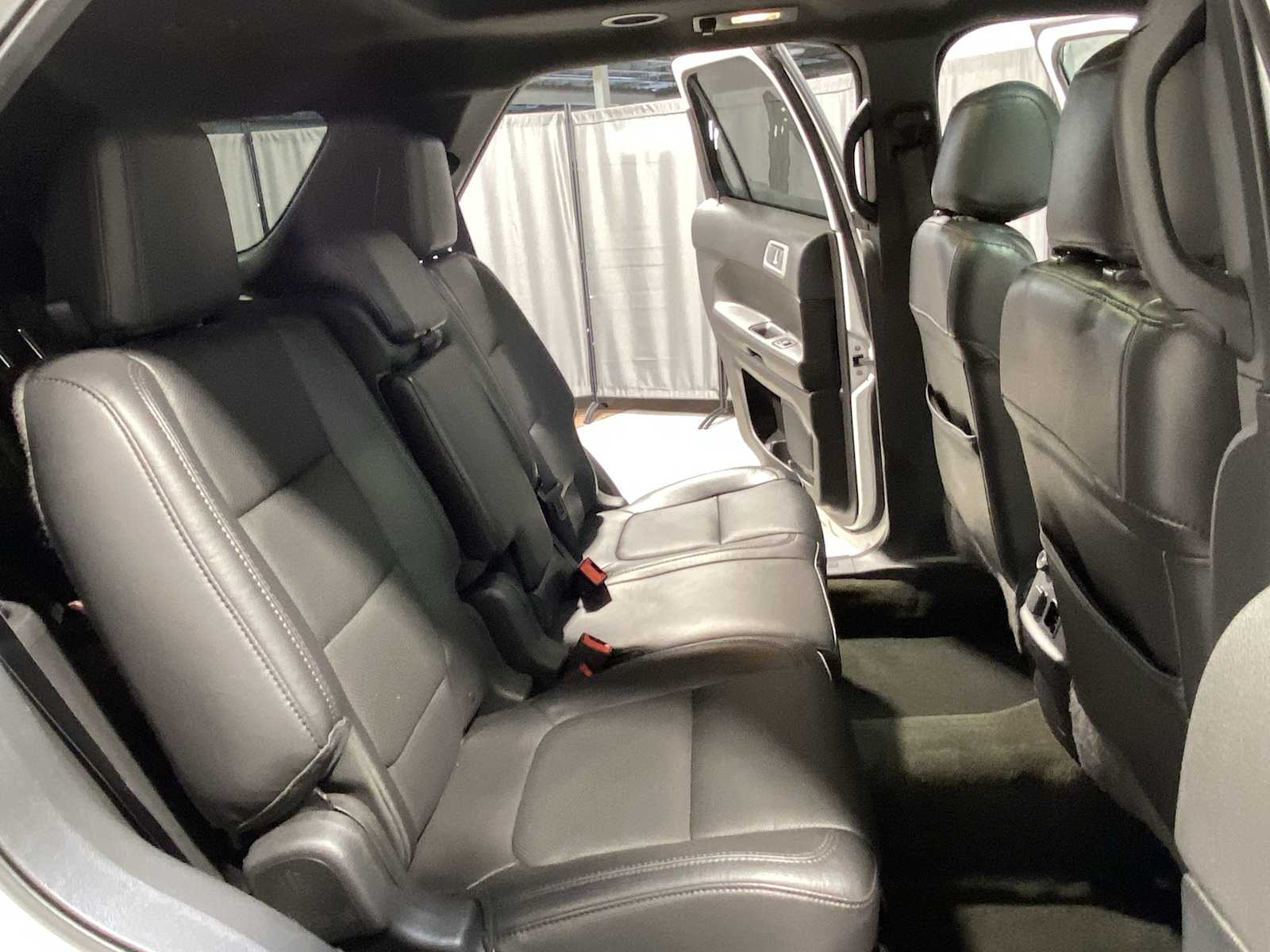 Thumbnail: 2014 Ford Explorer - 13