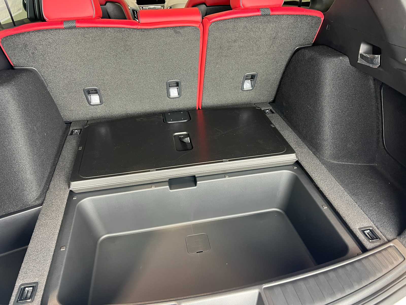 Thumbnail: 2026 Acura RDX - 33