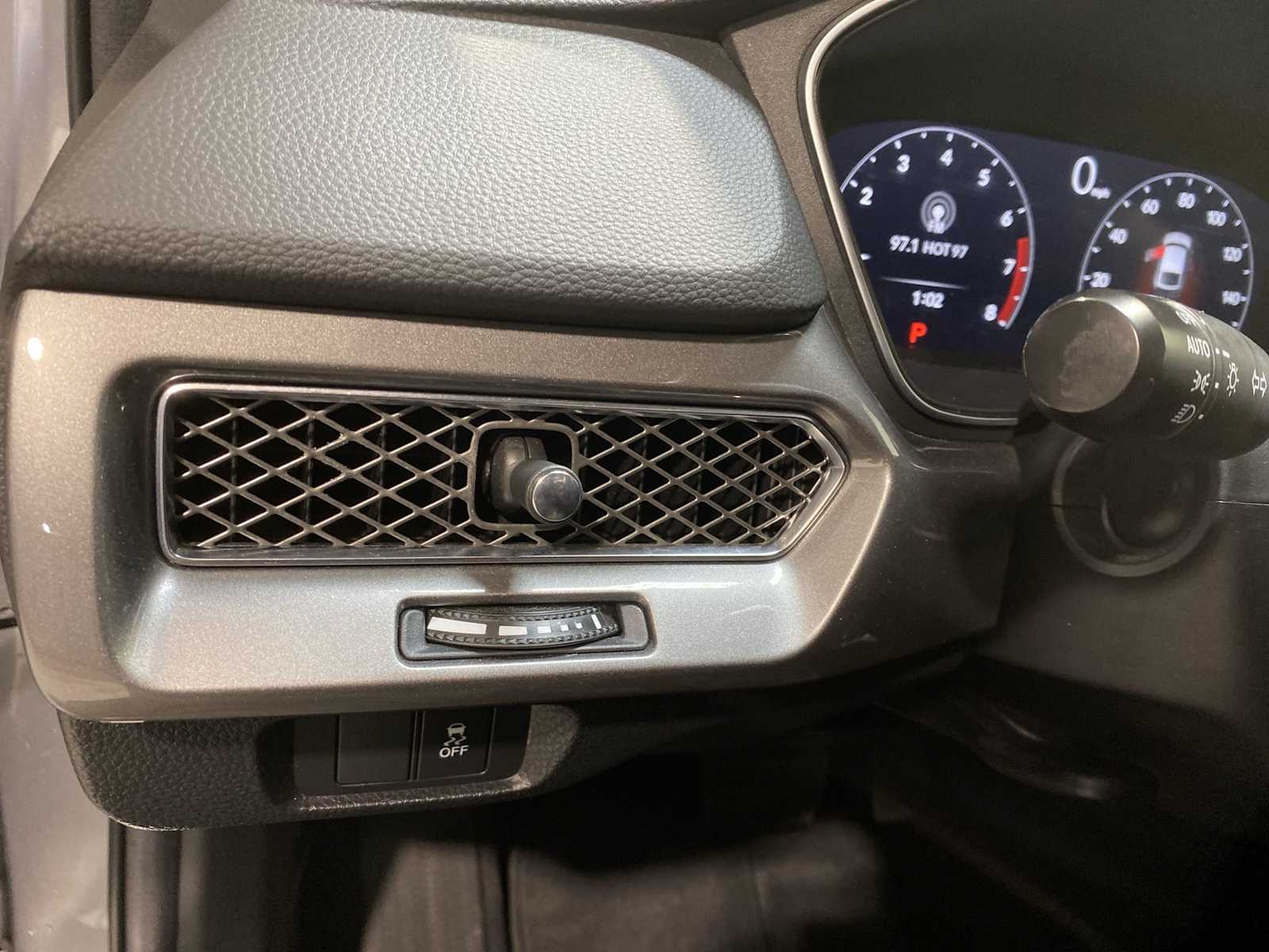 Thumbnail: 2023 Acura Integra - 24