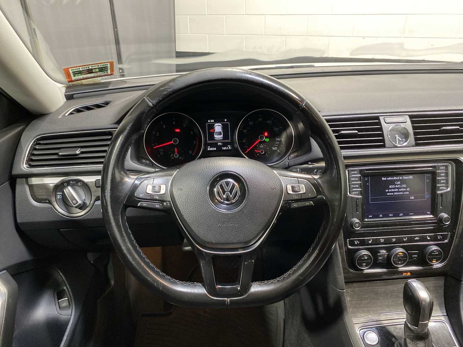 Thumbnail: 2017 Volkswagen Passat - 15
